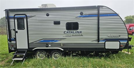 2020 Coachman Catalina 19TH Trail Blazer Toy Hauler Travel Trailer